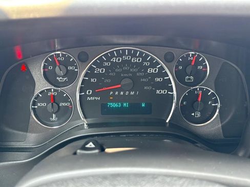 Used 2020 Chevrolet Express 2500 w/ Driver Convenience Package image 23