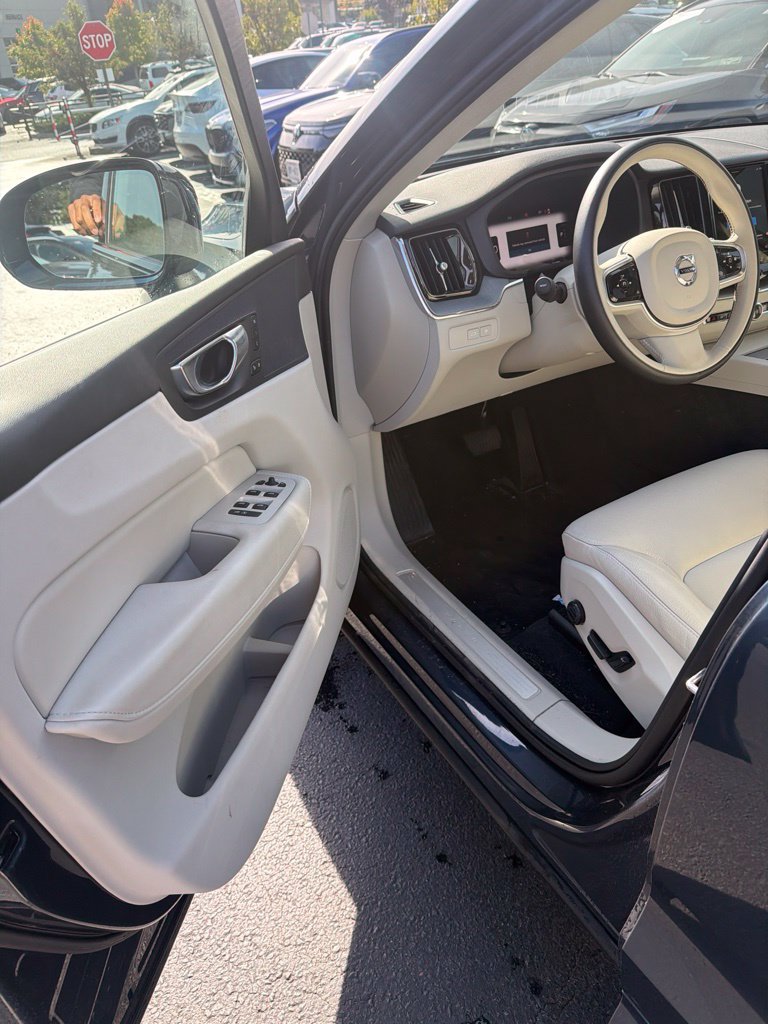Certified 2025 Volvo XC60 T8 Plus w/ Climate Package AWD/4WD image 11