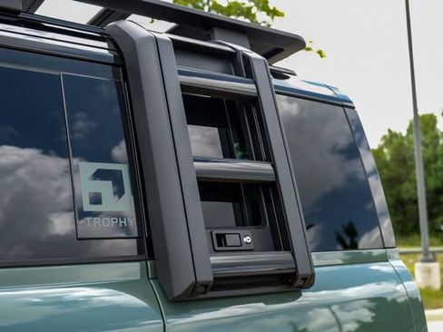 New 2026 Land Rover Defender 110 Trophy Edition AWD/4WD image 68