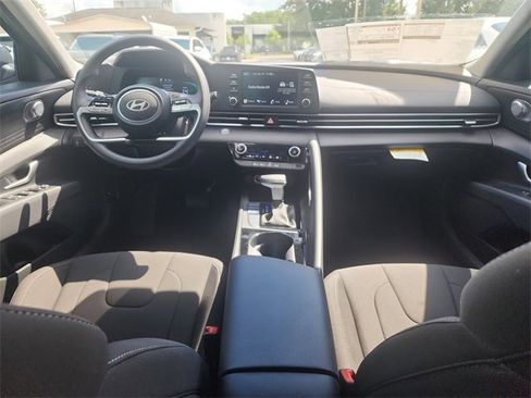 New 2025 Hyundai Elantra Blue image 12