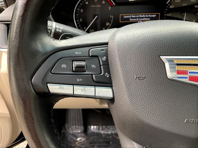 Used 2021 Cadillac CT4 Luxury w/ Sun And Sound Package RWD image 13