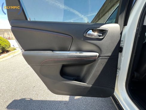Used 2019 Dodge Journey GT AWD/4WD image 46