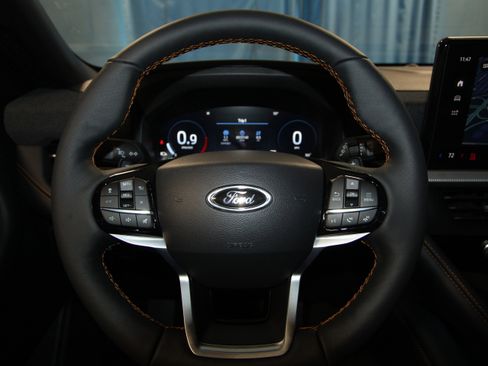 New 2026 Ford Explorer Tremor w/ Tremor Convenience Package image 10