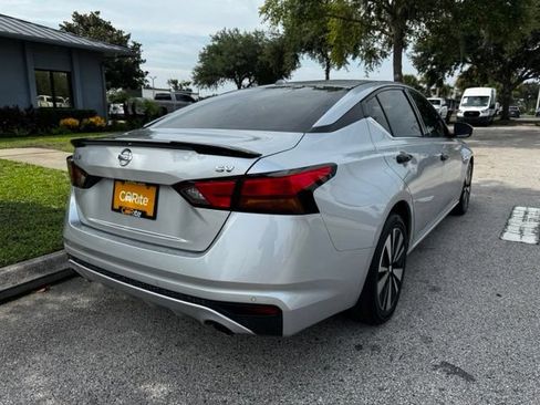 Used 2019 Nissan Altima 2.5 SV FWD image 7