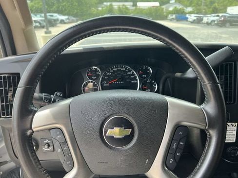Used 2016 Chevrolet Express 3500 RWD image 11