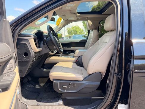 Used 2024 Ford Expedition Max Limited AWD/4WD image 26