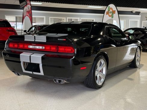 Used 2012 Dodge Challenger SRT8 w/ Premium Sound Group image 8