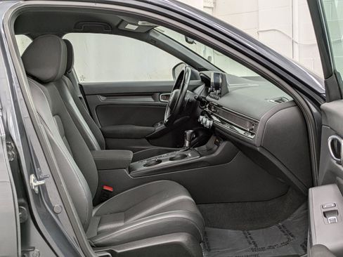 Used 2022 Honda Civic Sport image 17