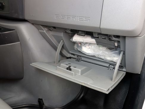 Used 2023 Ford E-450 and Econoline 450 Super Duty w/ Power Windows & Locks Group RWD image 20