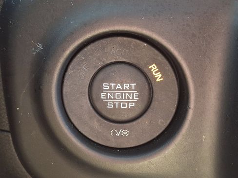 Used 2023 Jeep Wrangler Sahara w/ Cold Weather Group image 22