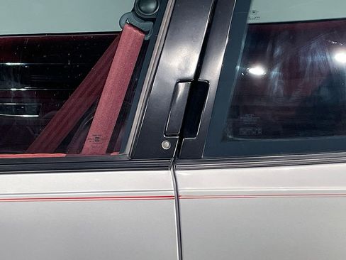 Used 1991 Buick Regal Custom image 13