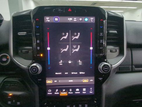 Used 2025 RAM 2500 Big Horn AWD/4WD image 19