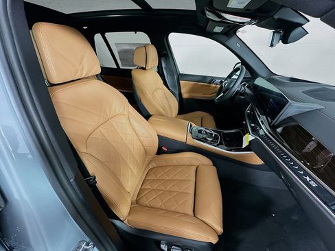 New 2026 BMW X5 xDrive40i w/ M Sport Package image 36