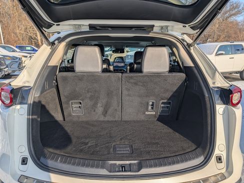 Used 2023 MAZDA CX-9 Touring image 19
