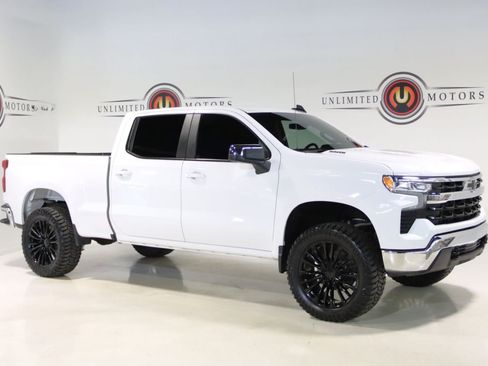 Used 2026 Chevrolet Silverado 1500 LT w/ Z71 Off-Road Package AWD/4WD image 6