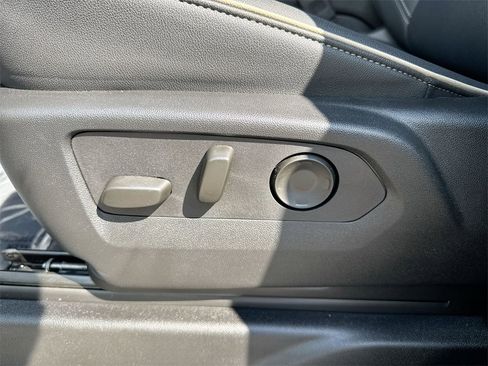 New 2025 Chevrolet Tahoe Premier image 15