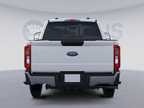 New 2026 Ford F250 XL w/ XL Driver Assist Package AWD/4WD image 7