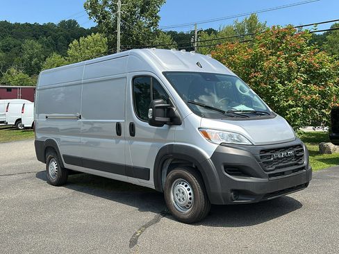 New 2025 RAM ProMaster 2500 image 2