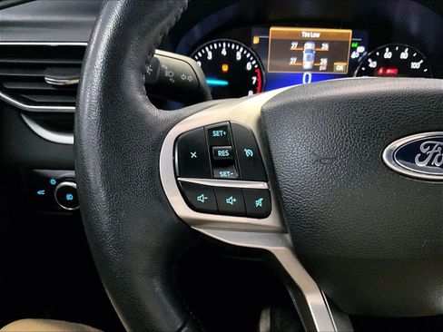 Used 2023 Ford Explorer XLT w/ Equipment Group 202A image 17