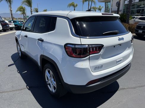 Used 2023 Jeep Compass Sport AWD/4WD image 7