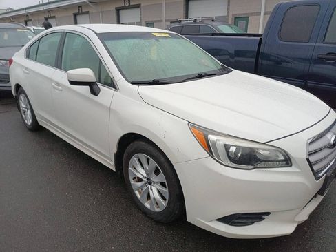 Used 2016 Subaru Legacy 2.5i Premium AWD/4WD image 2