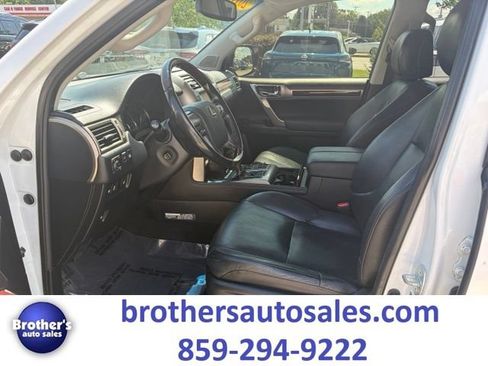 Used 2017 Lexus GX 460 Luxury AWD/4WD image 14