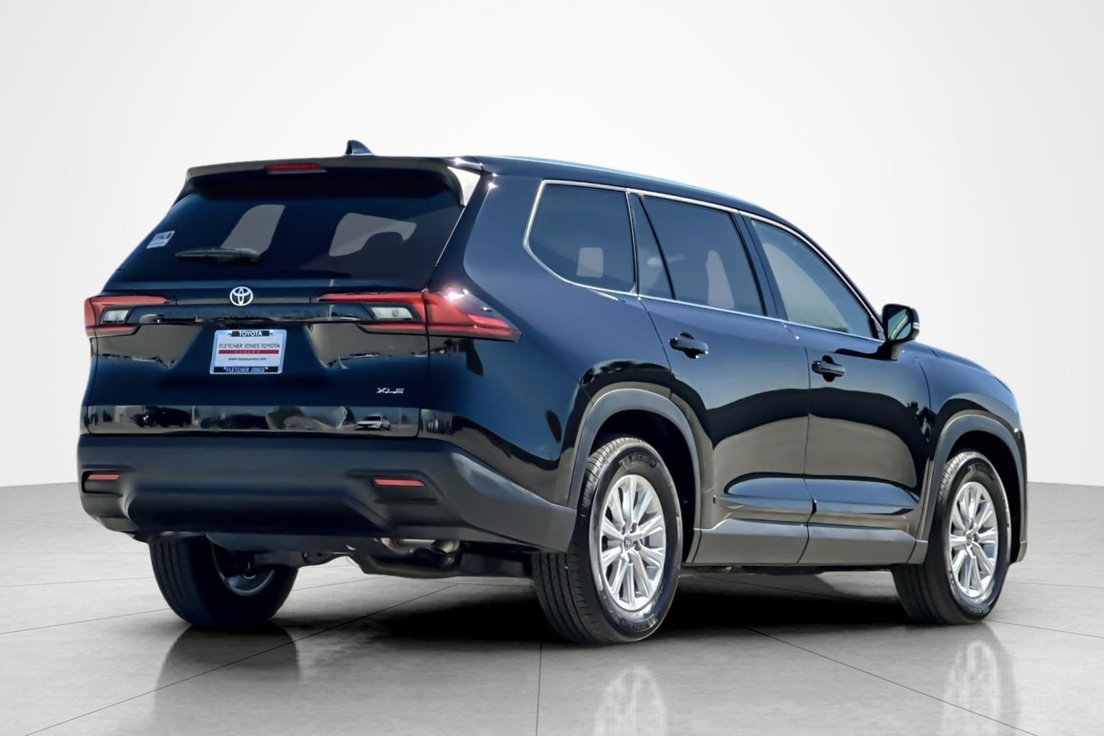Certified 2026 Toyota Grand Highlander FWD image 5