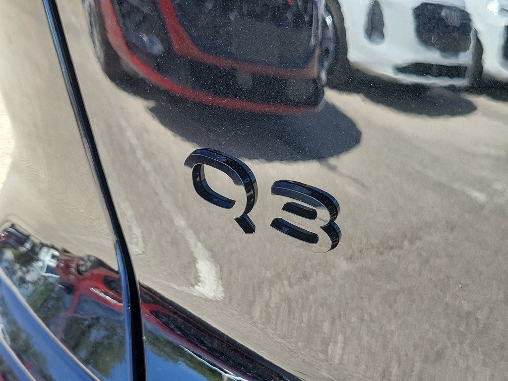 New 2026 Audi Q3 quattro 2.0T AWD/4WD image 5