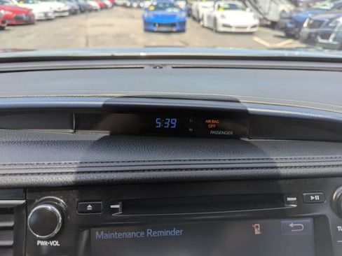 Used 2018 Toyota Highlander XLE AWD/4WD image 22