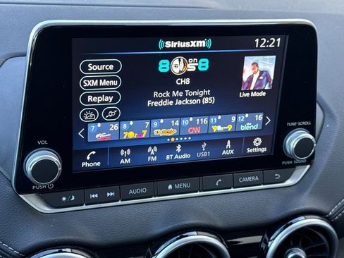 Used 2025 Nissan Sentra SV image 20