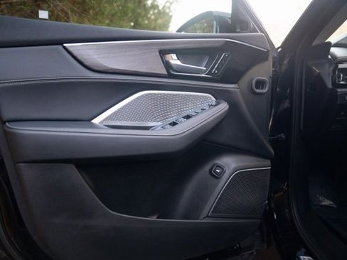 Used 2023 Acura MDX SH-AWD w/ Advance Package image 30