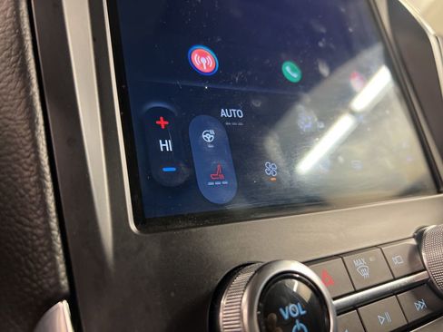 Used 2024 Ford Edge Titanium image 13