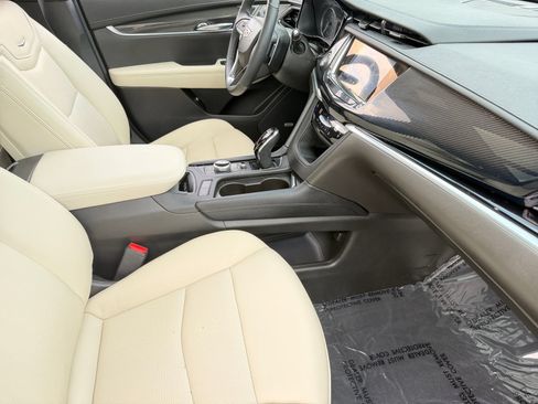 Used 2024 Cadillac XT6 Sport AWD/4WD image 8