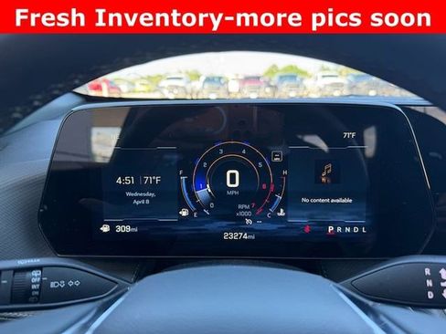 Used 2025 Chevrolet Equinox LT image 8