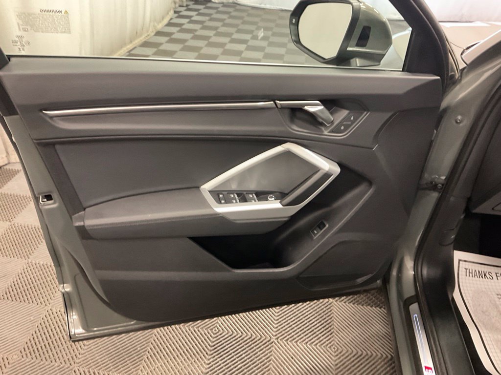 Used 2025 Audi Q3 2.0T Premium AWD/4WD image 21
