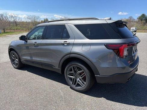 New 2026 Ford Explorer ST-Line AWD/4WD image 5