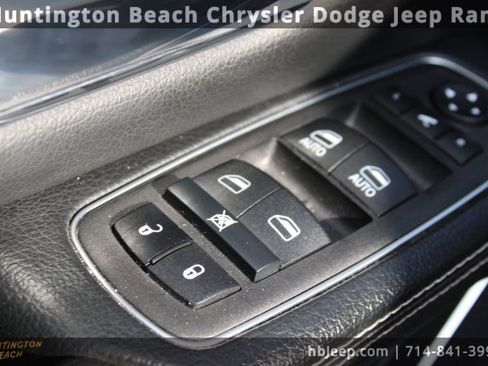 Used 2024 RAM 1500 Laramie image 10