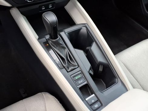Used 2023 Honda Accord LX image 19