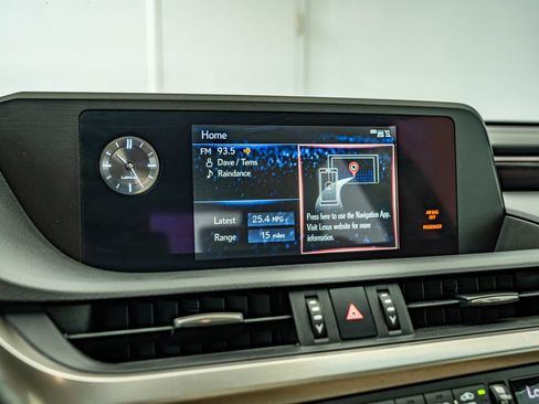 Used 2019 Lexus ES 350 w/ Premium Package FWD image 25