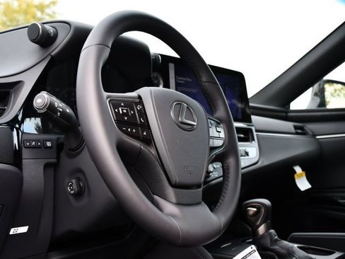 New 2025 Lexus ES 350 w/ Premium Package image 11