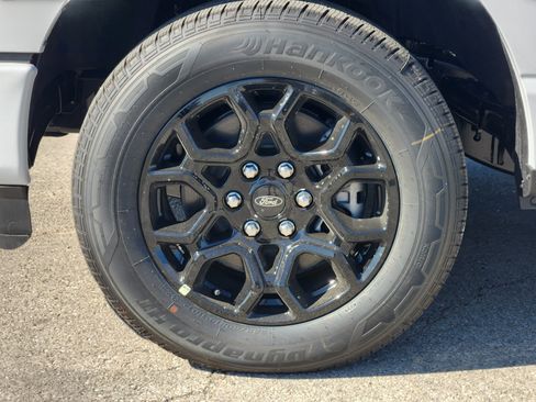 New 2026 Ford F150 XLT w/ Equipment Group 302A MID RWD image 8