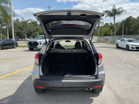 Used 2020 Honda HR-V LX image 7