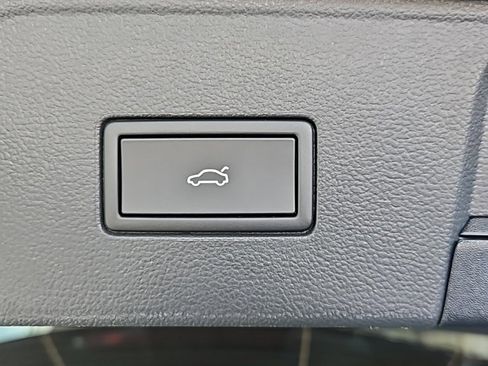 New 2026 Volkswagen Atlas SE image 22