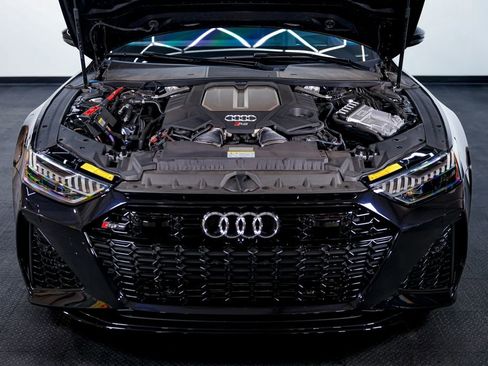 Used 2024 Audi RS 7 Performance image 18