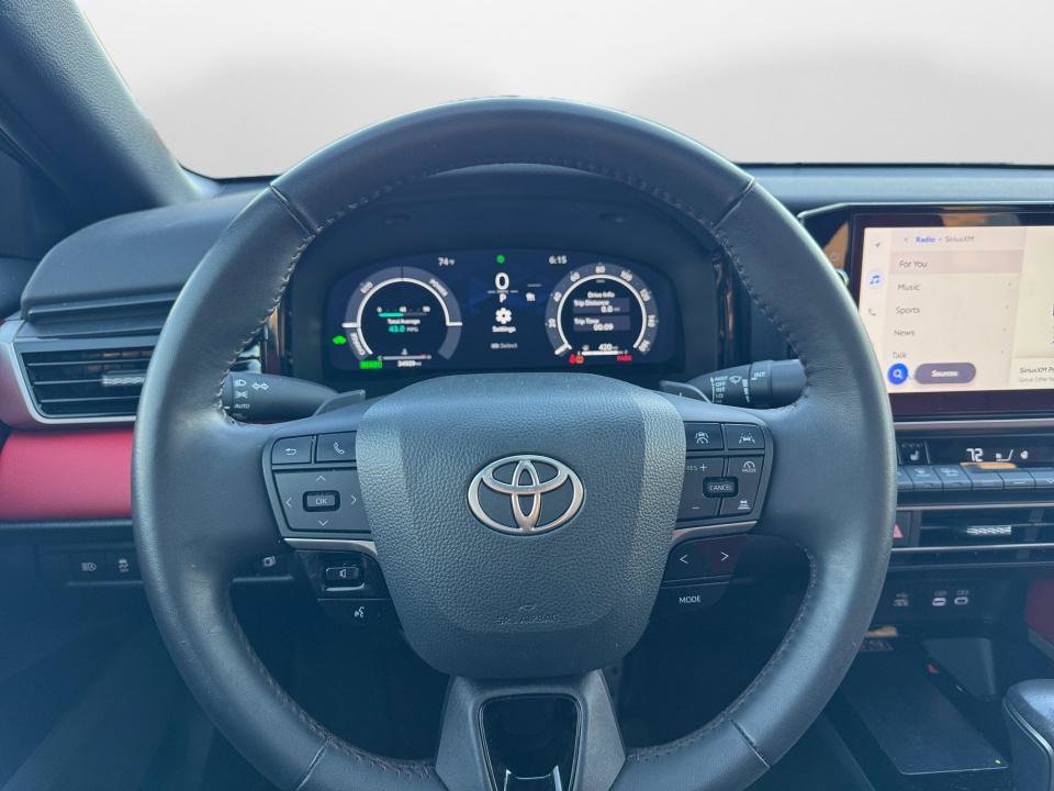 Used 2025 Toyota Camry XSE FWD image 10