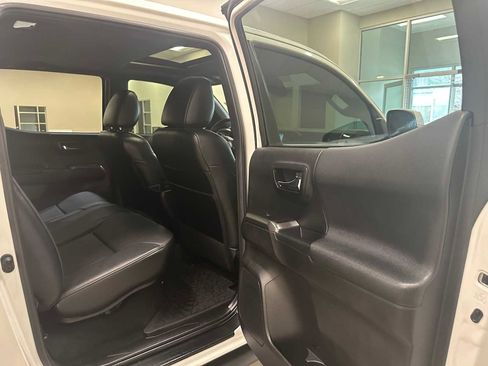 Certified 2022 Toyota Tacoma TRD Pro image 26