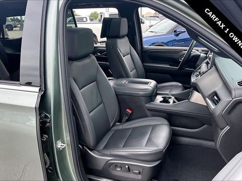 Used 2024 Chevrolet Tahoe LT w/ Luxury Package AWD/4WD image 30