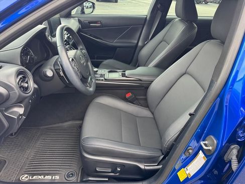 Used 2025 Lexus IS 350 F Sport RWD image 13