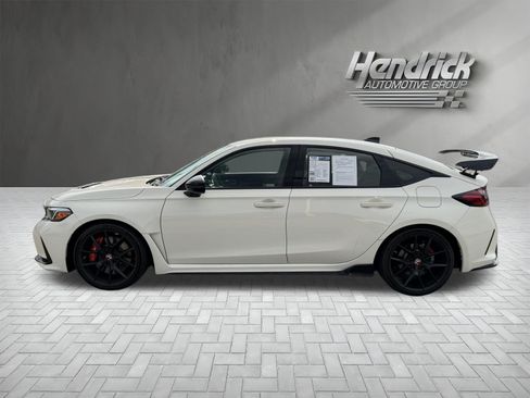 Used 2023 Honda Civic Type R image 7