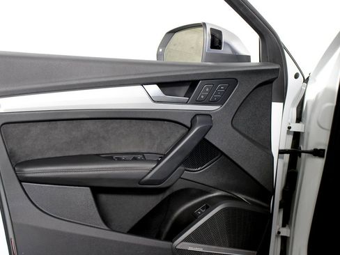 Used 2021 Audi SQ5 Premium Plus w/ Premium Plus Package image 7